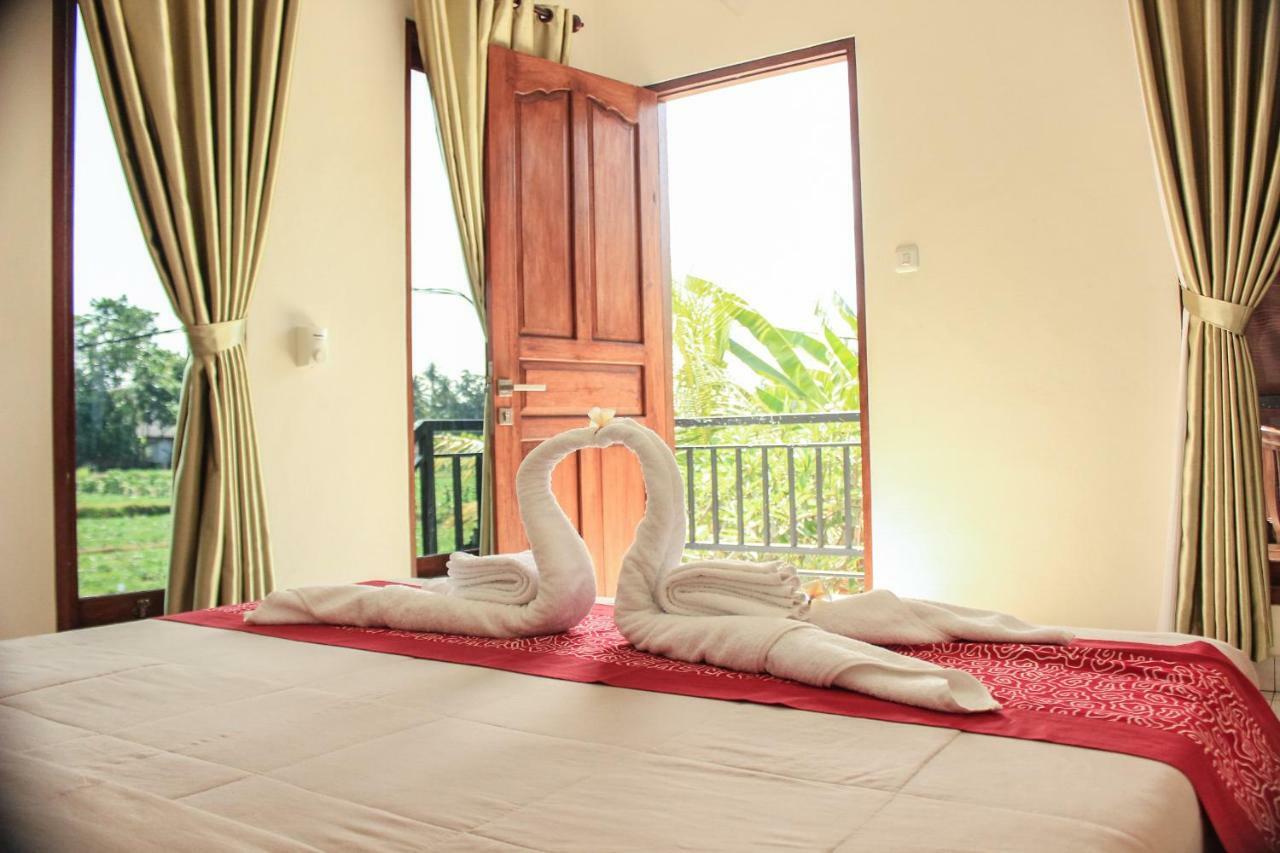 Ancut Sari Hotel อูบุด ภายนอก รูปภาพ